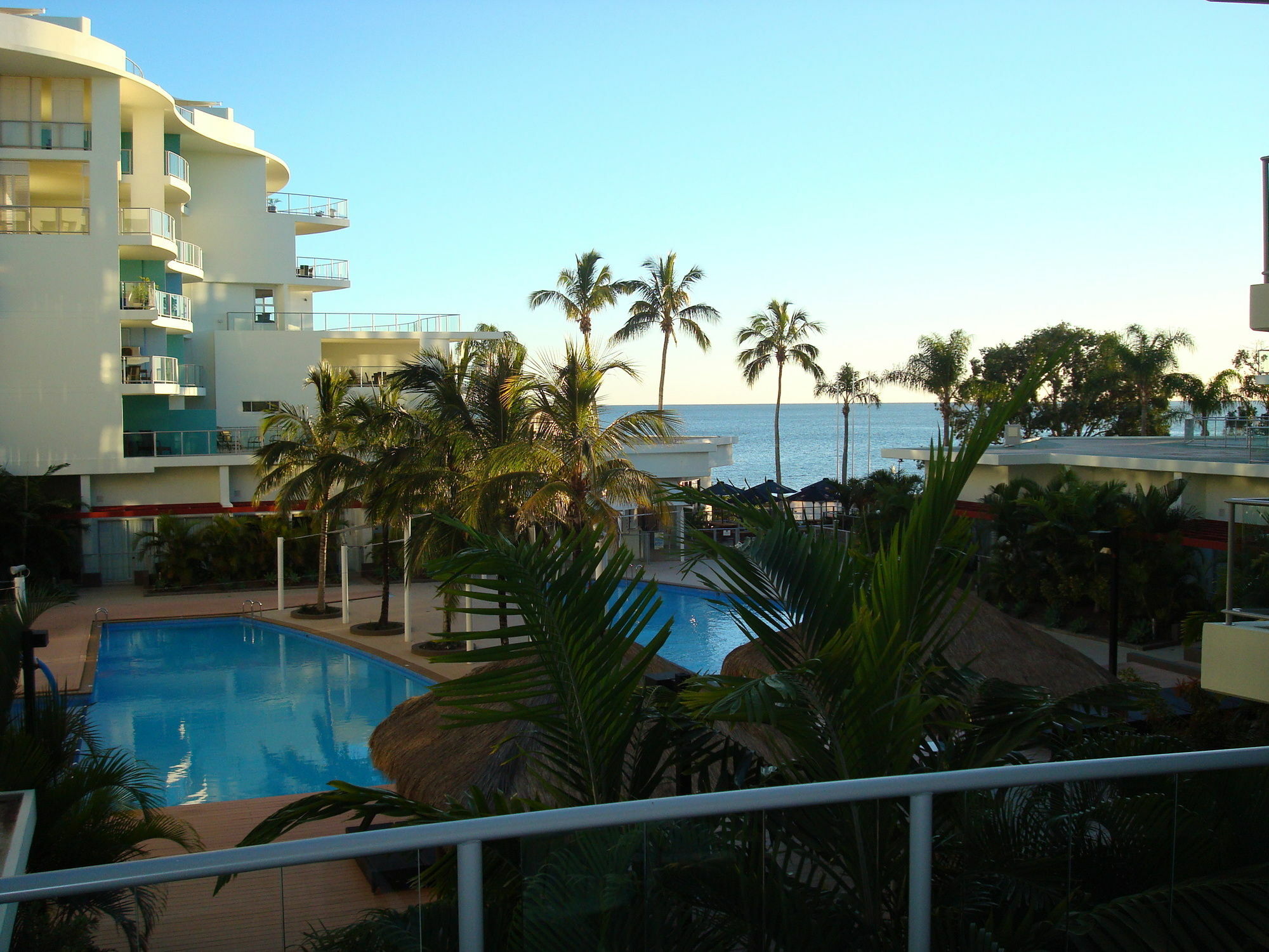 Pier Resort Urangan Exterior foto